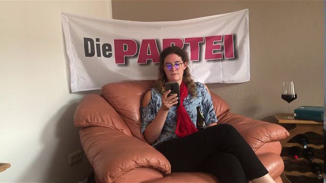 Chana Lischewski beantwortet Fragen zur Freien Kunst- und Kulturszene